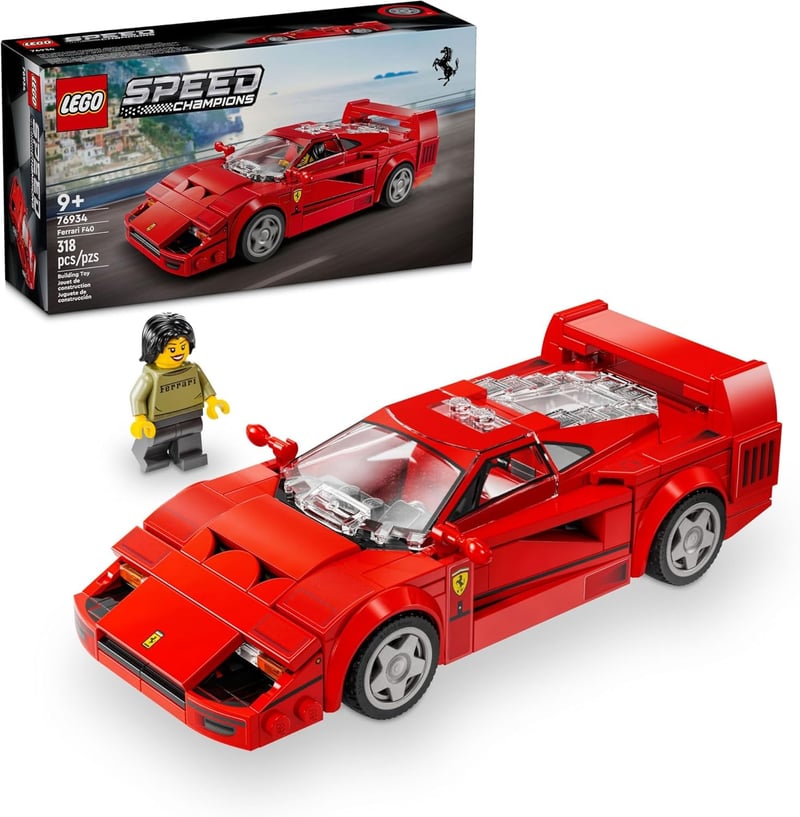 LEGO Speed Champions Ferrari F40 Model Set with Minifigure