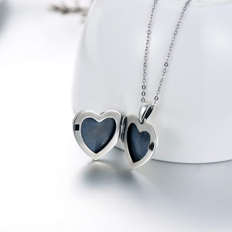 Personalized Silver Locket Necklace with Engraving