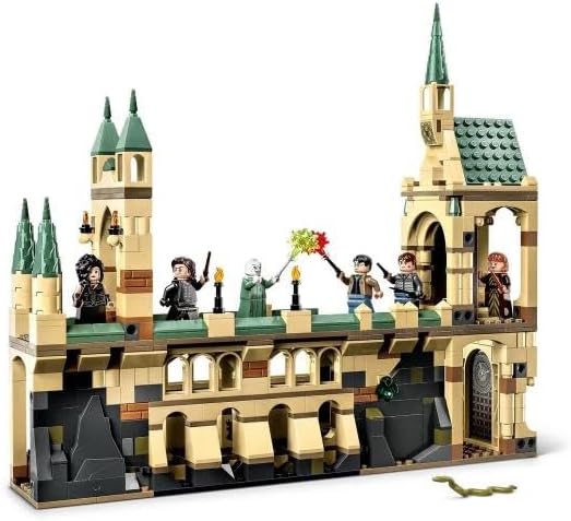 LEGO Harry Potter Hogwarts Battle Set with 6 Minifigures