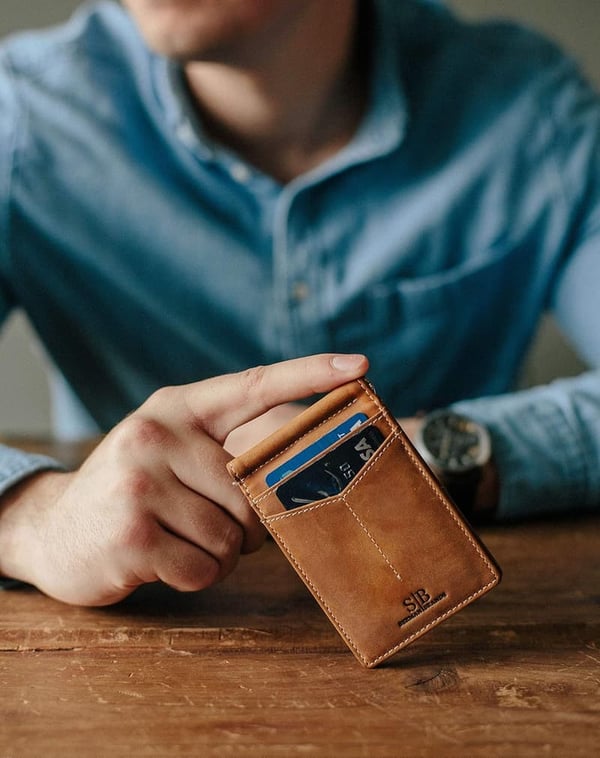 Genuine Leather Slim Bifold Wallet for Men with Money Clip