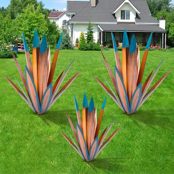 Rustic Metal Agave Garden Statue Set for Outdoor Decor