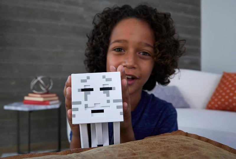 Minecraft Fireball Ghast Figure with Shooting Discs | Kids' Collectible