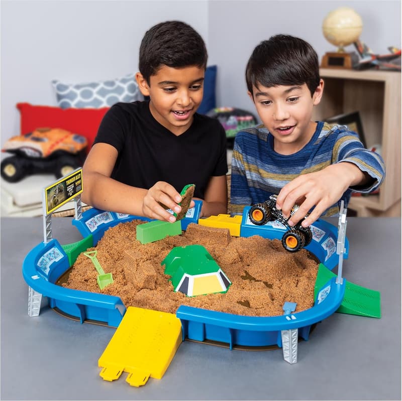 Monster Jam 24-Inch Dirt Arena Playset with 2lbs Monster Dirt