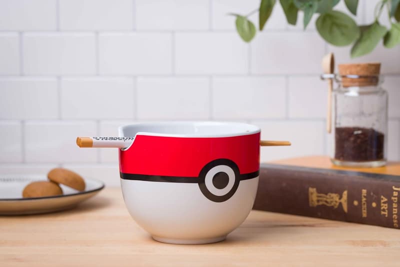 Microwave-Safe Ceramic Ramen Bowl with Chopsticks - Pokeball Design
