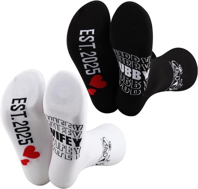 Newlywed Couples Socks Set - Hubby & Wifey Gift