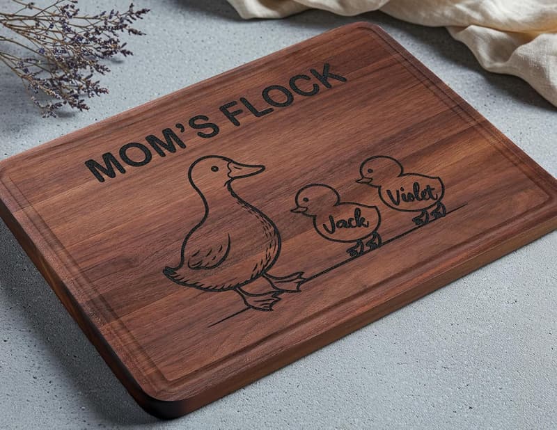 Custom Engraved Cutting Board for Mom - Perfect Mother's Day Gift