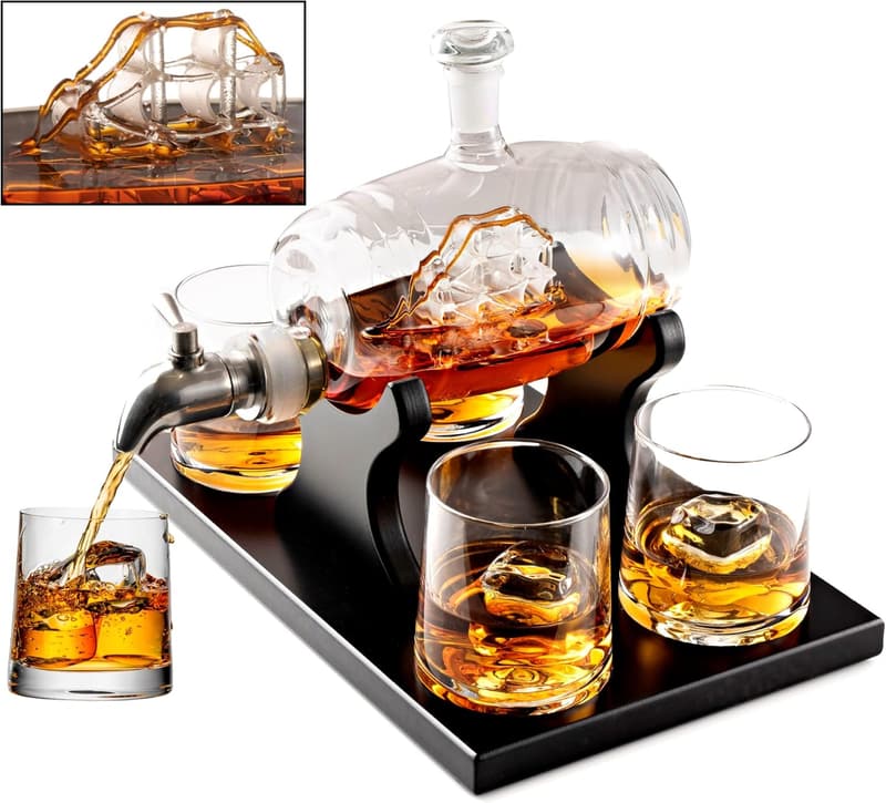 Whiskey Decanter Barrel Set with 4 Glasses - 1000ml