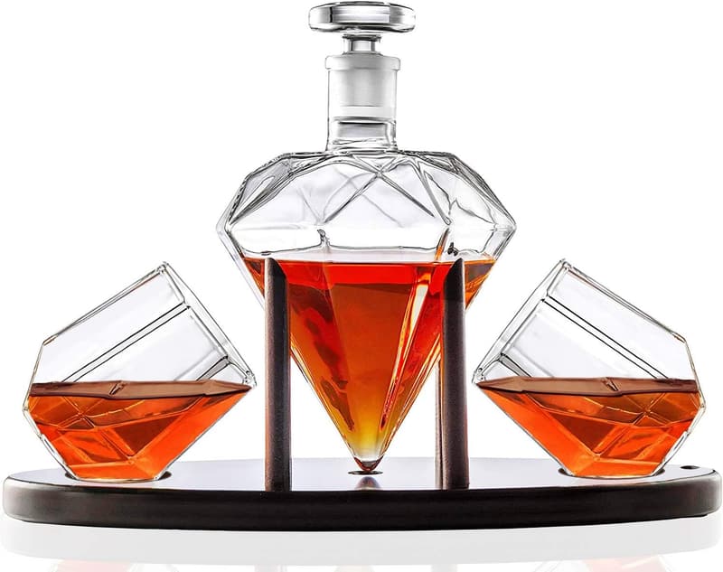 Diamond-Shaped Whiskey Decanter Set with Glasses & Holder