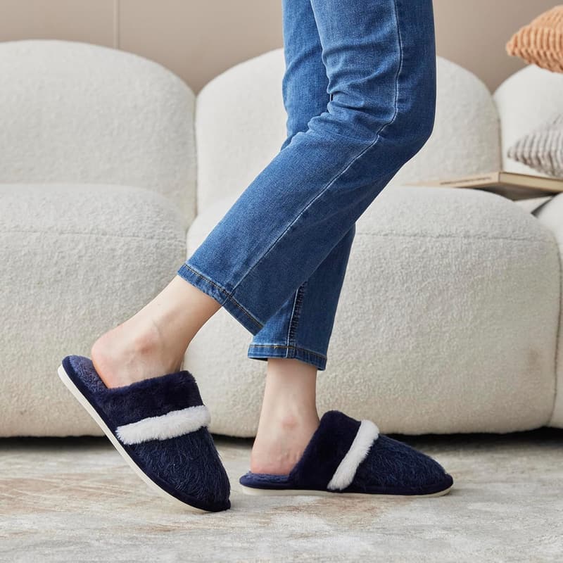 Warm Women's Fuzzy Memory Foam Slippers - Anti-Skid Indoor/Outdoor