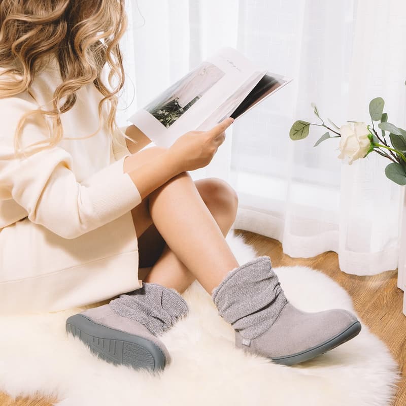 Cozy Women's Chenille Knit Bootie Slippers with Memory Foam