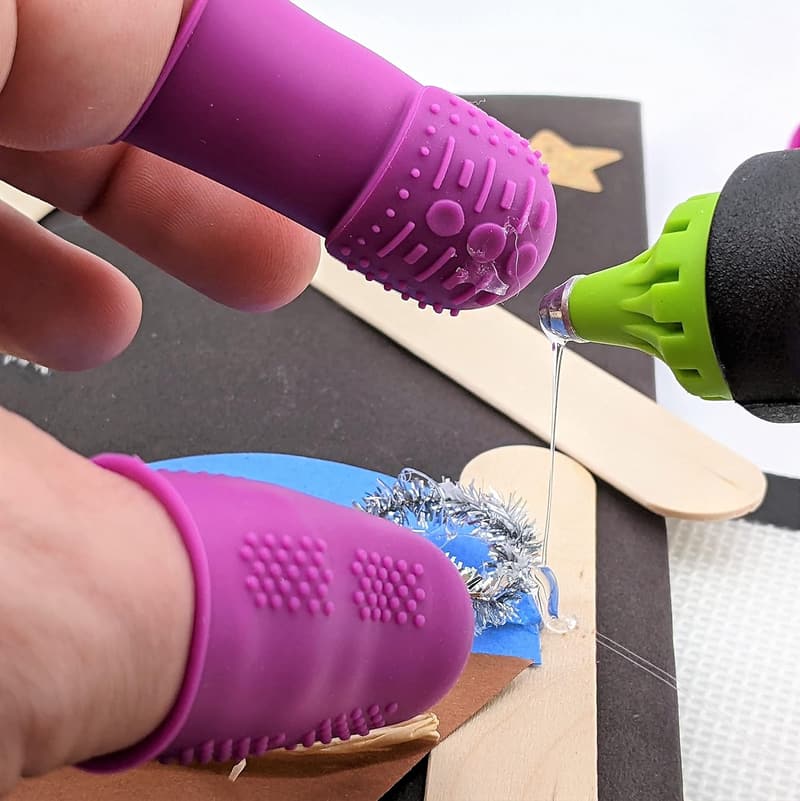 Women's Thimble Finger Protectors Set with Non-Stick Mat - 9-Pack
