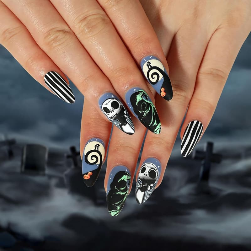 Halloween Spider Web Press-On Nails - 24 Pcs Almond Style