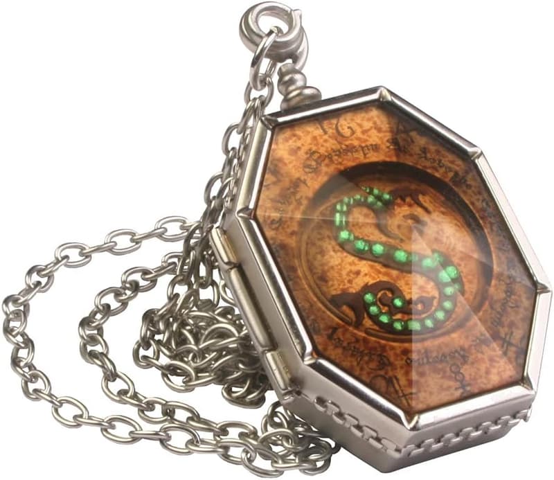 Horcrux Locket by The Noble Collection