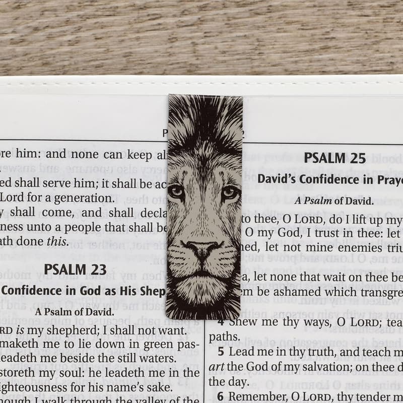 Strong & Courageous Lion Scripture Bookmark Set for Men - 6 pcs