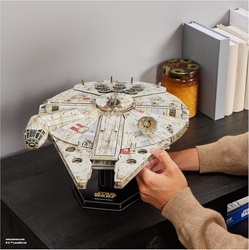 Star Wars Millennium Falcon 4D Model Kit for Teens & Adults