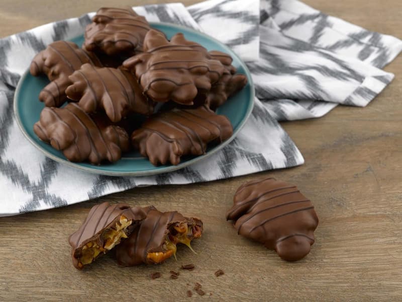 Sugar-Free Chocolate Gift Basket for Health Enthusiasts