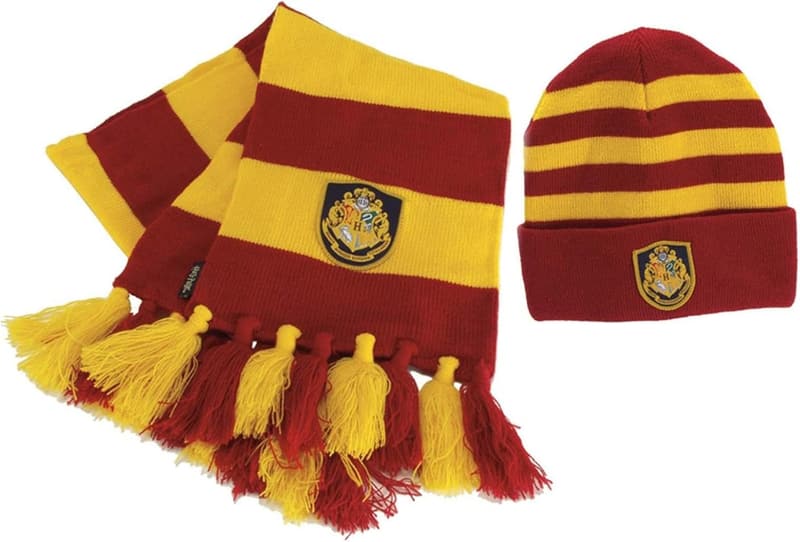 Hogwarts Scarf and Hat Set with Crest - Knitted Accessories