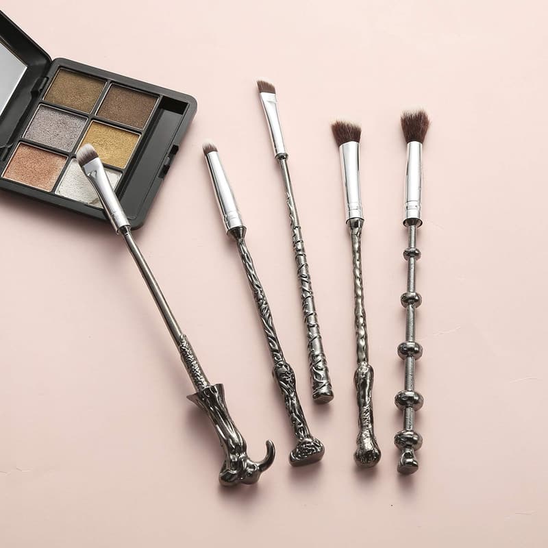 Harry Potter Makeup Brush Set - 10 Wand Brushes for Face
