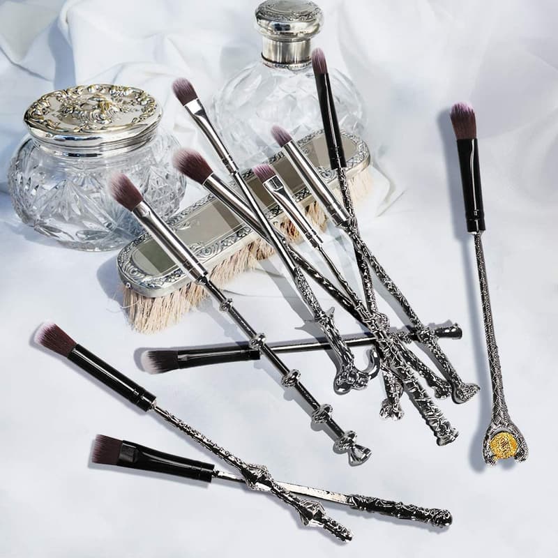 Makeup Brushes Set - 10 Durable Soft Metal Brushes for Face