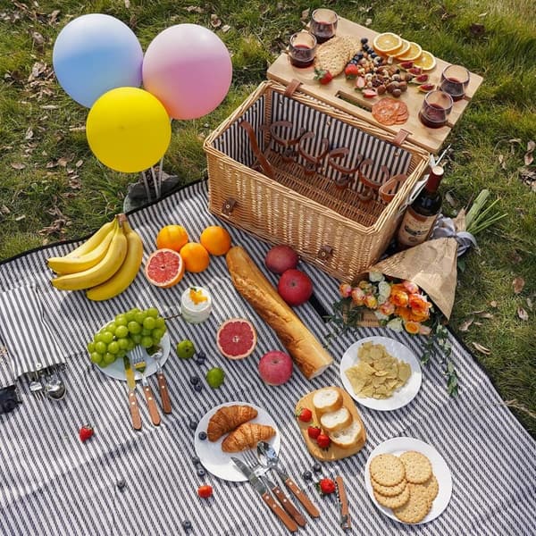 Portable Wicker Picnic Basket Set for 4 with Blanket and Table