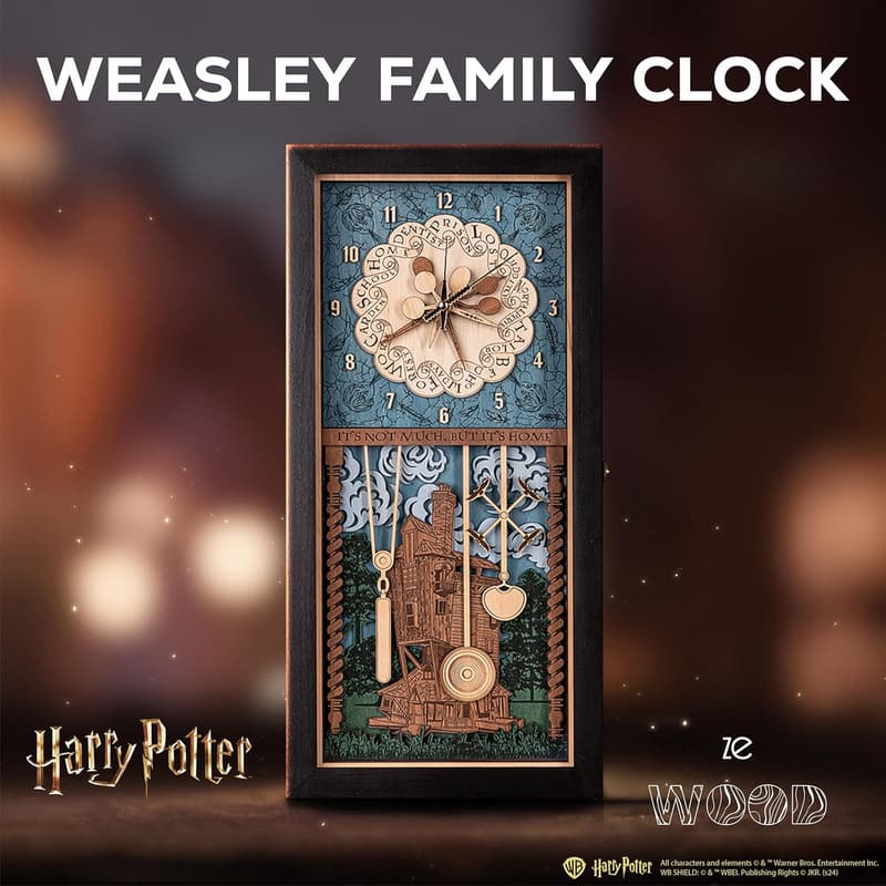 Harry Potter Weasley Family 3D Wall Clock - Rustic Wooden Decor