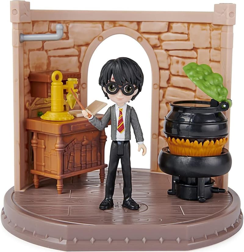 Harry Potter Magical Minis Potions Classroom Set with Figure