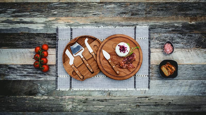 Harry Potter Quidditch Acacia Wood Cheese Board & Knife Set