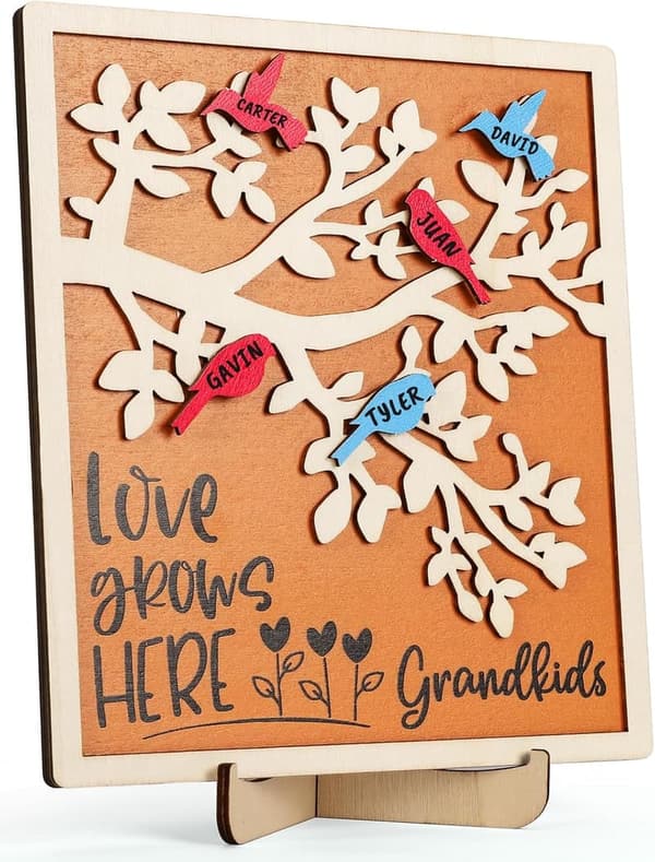 Personalized Wooden Family Tree Décor for Grandparents