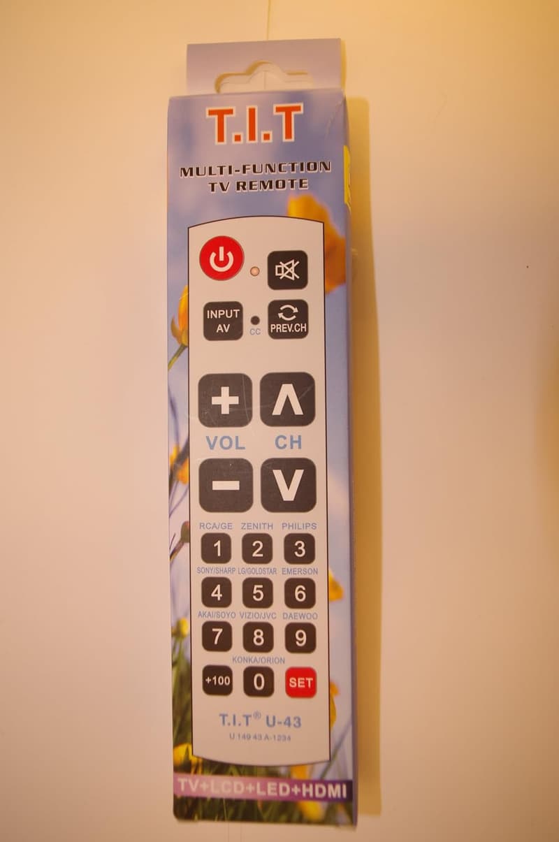 Universal Remote Control with Big Buttons - Gmatrix U-43