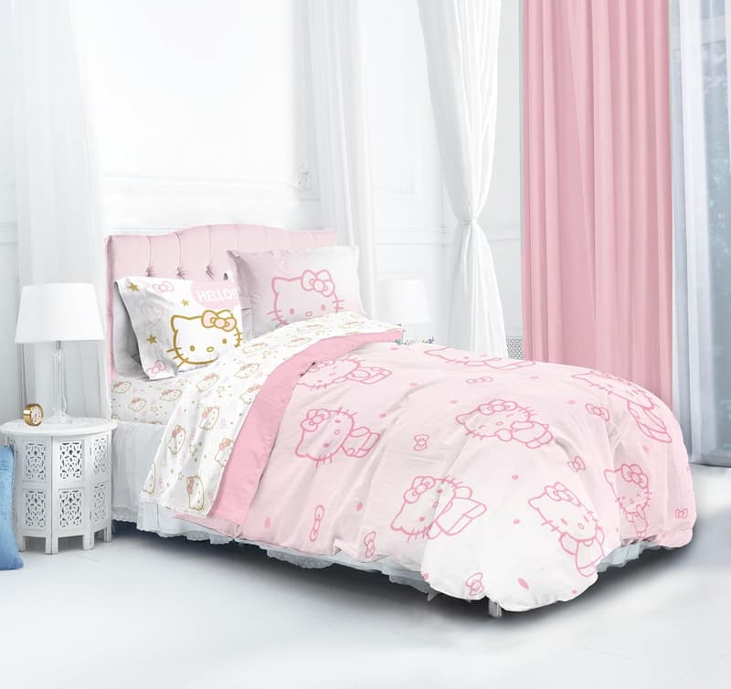 Hello Kitty Twin Bedding Set - 5 Piece Comforter & Sheet Set