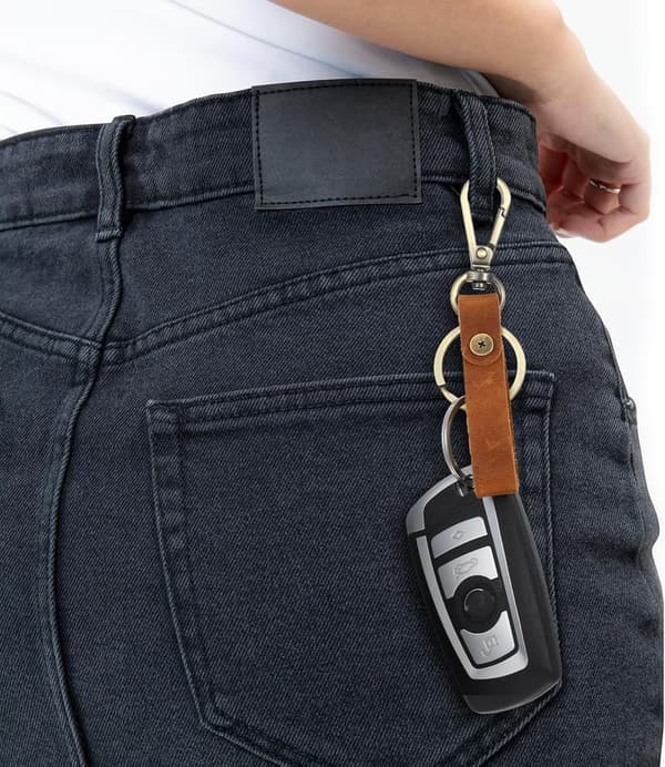High-End Leather Keychain for Him – First-Layer Cowhide