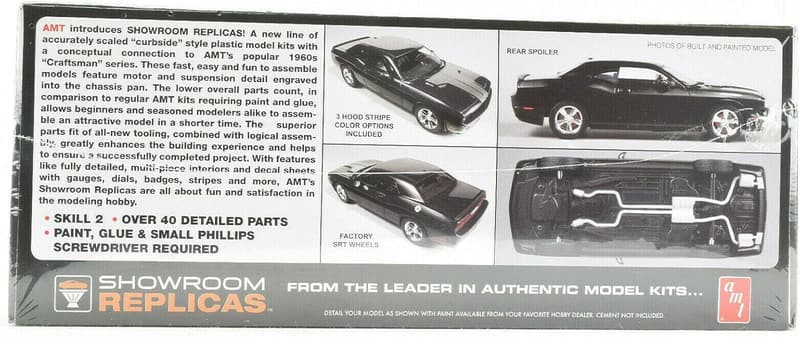 2010 Challenger SRT8 1:25 Scale Plastic Model Car Kit