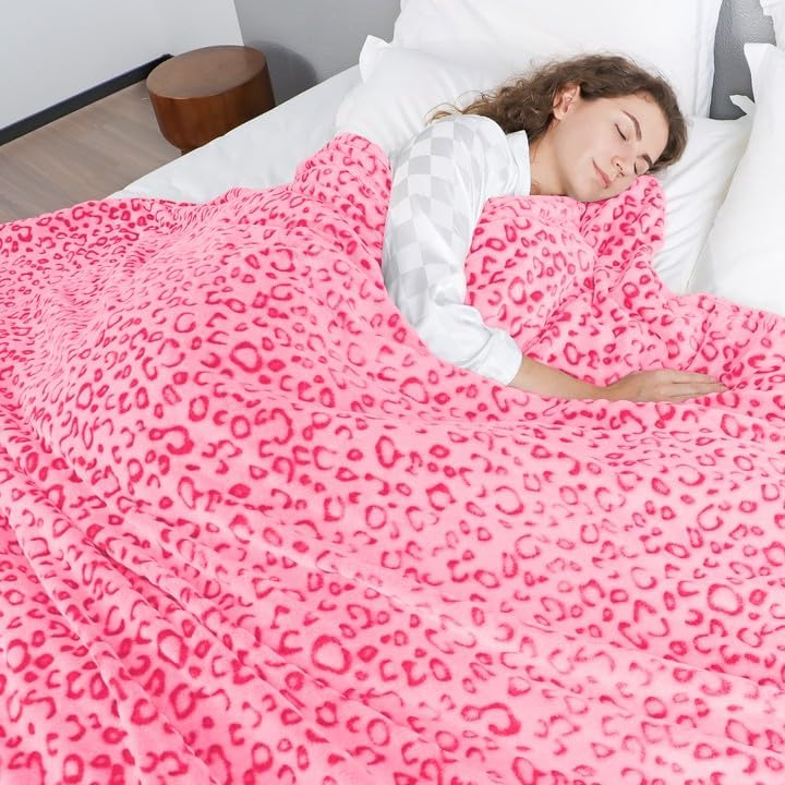 Pink Leopard Print Throw Blanket for Women - Cozy Birthday Gift