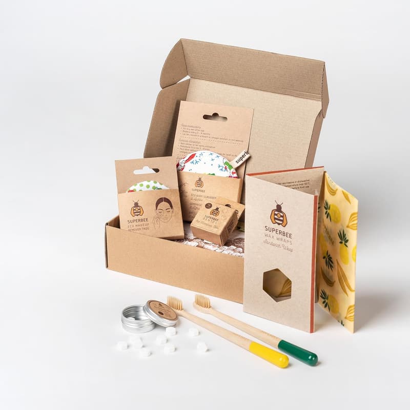 Eco-Friendly Women’s Gift Box with Bamboo Toothbrushes & More