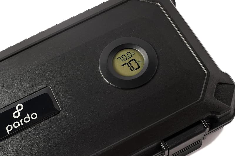 Portable Travel Cigar Humidor - Holds 5 Cigars, Waterproof, Durable