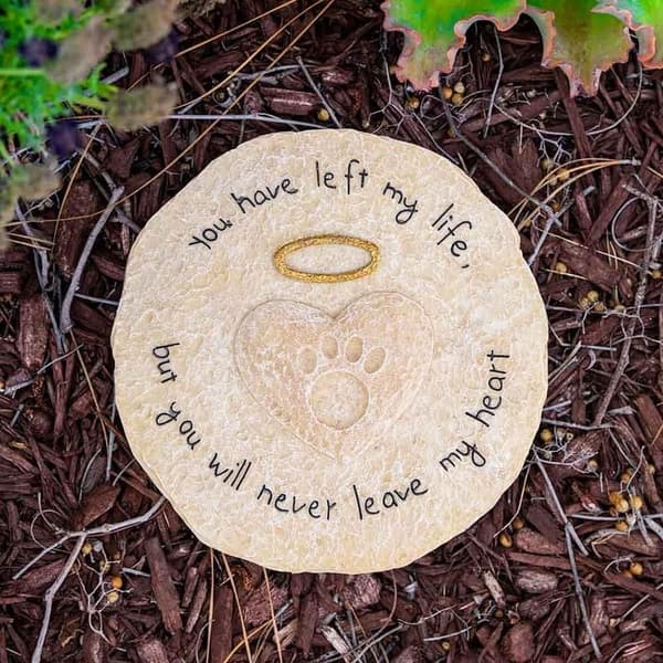 Pet Memorial Garden Stone - 'You Will Never Leave My Heart'