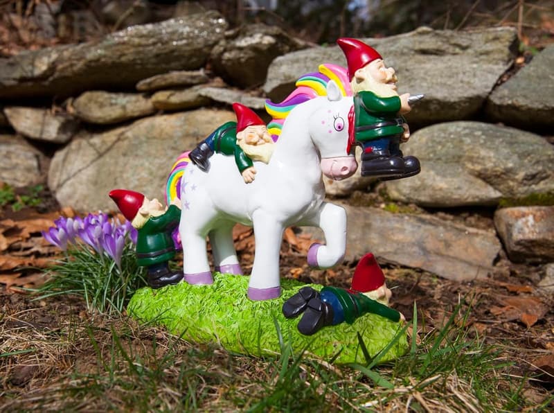 Funny Unicorn Attack Garden Gnome Statue - Outdoor Décor