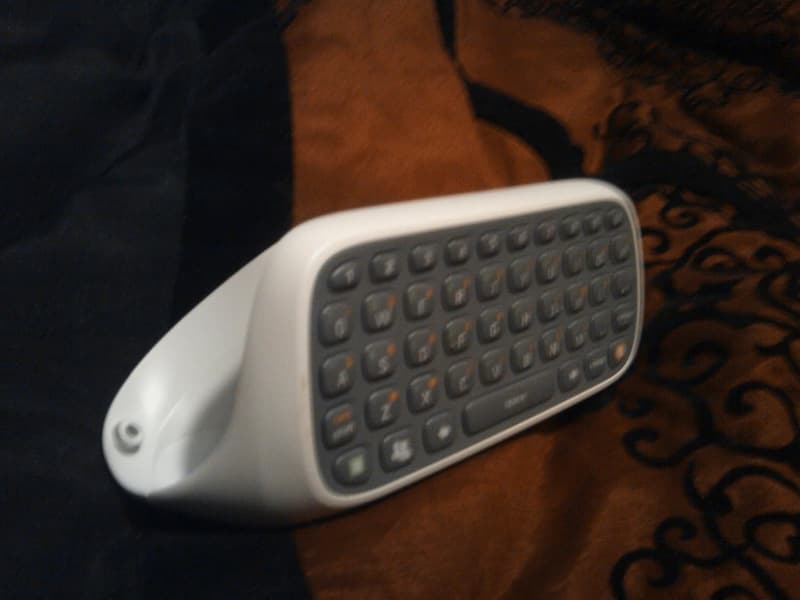 Xbox 360 Messenger Kit for Gaming Communication
