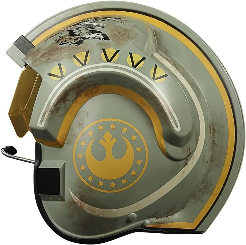 The Mandalorian Trapper Wolf Electronic Helmet with Lights & Sounds