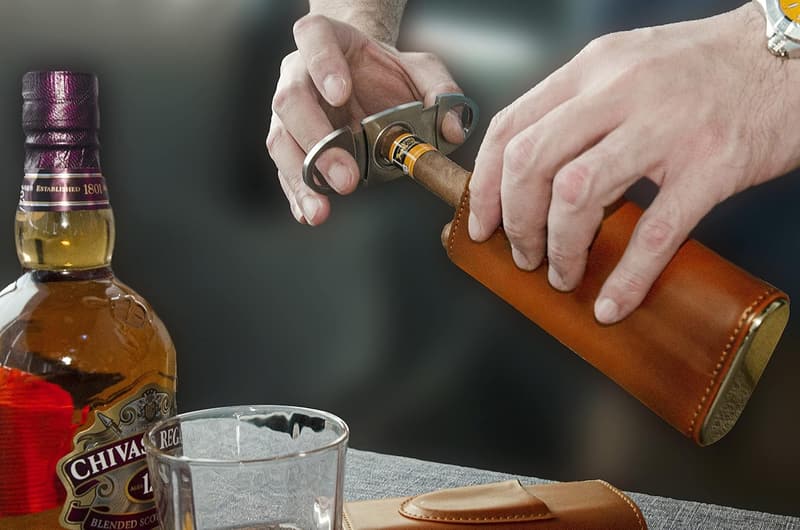 Cigar Travel Case with Cutter & Gift Box for Men