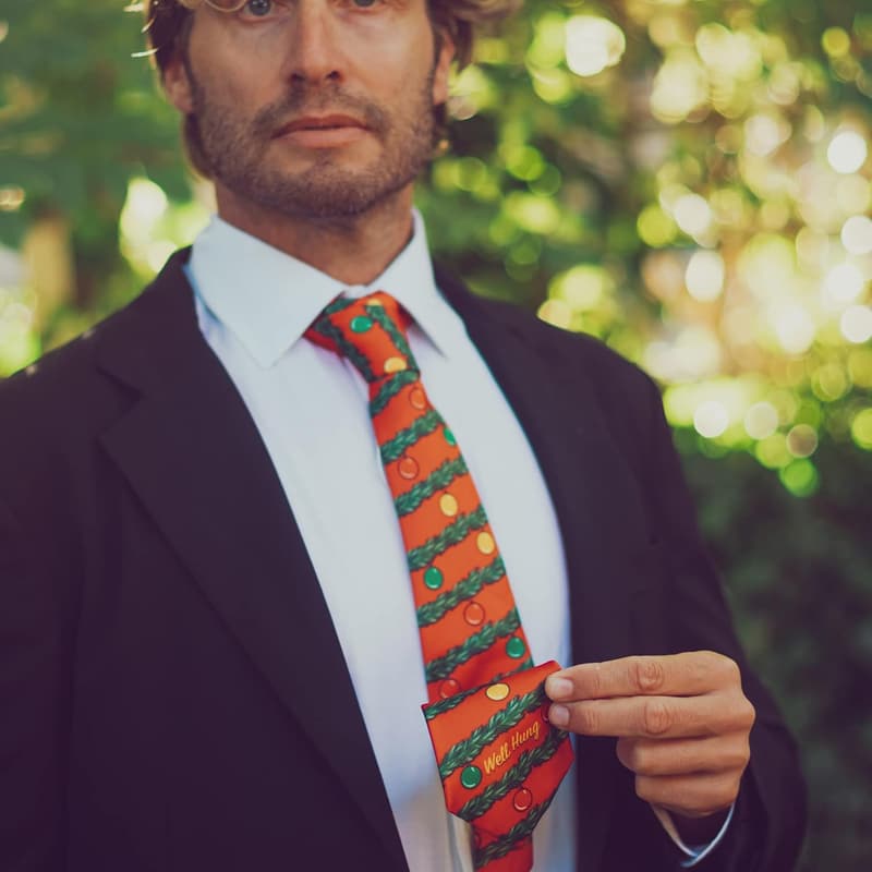 Funny Christmas Tie for Men – Humorous Well Hung Necktie