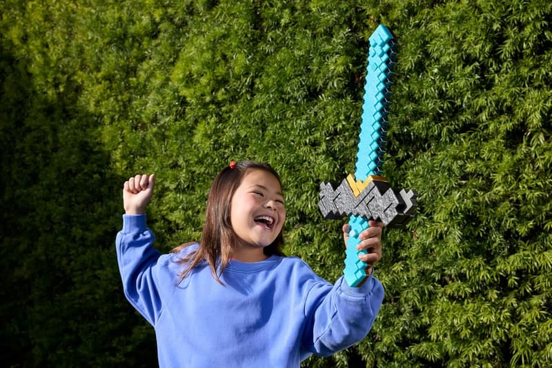 Minecraft 2-in-1 Sword & Pickaxe Role-Play Toy