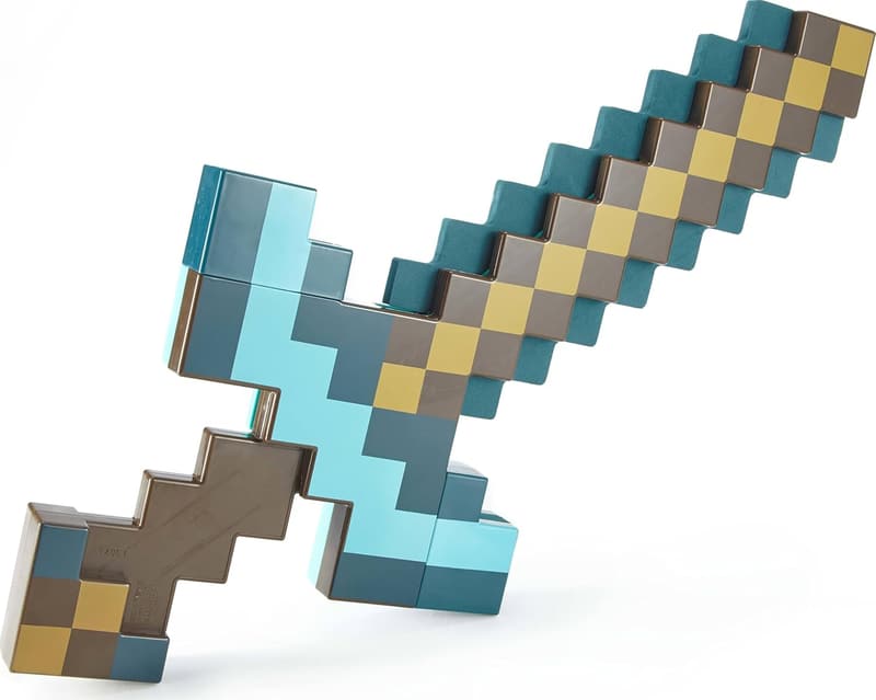 Minecraft 2-in-1 Transforming Diamond Sword & Pick-Axe Toy