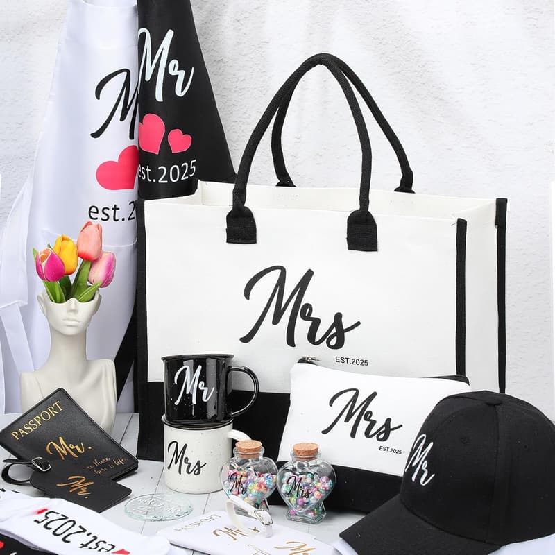Mr and Mrs Apron Set - 15 Pcs Wedding Gifts for Couples