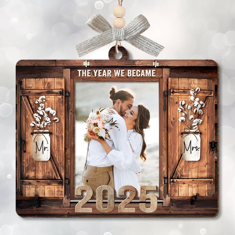 Personalized Wedding Gifts 2025 - Custom Photo Frame & Ornaments