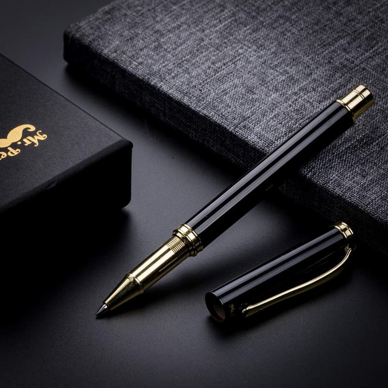 Luxury Black Barrel Pen - Elegant Writing Gift for Mom