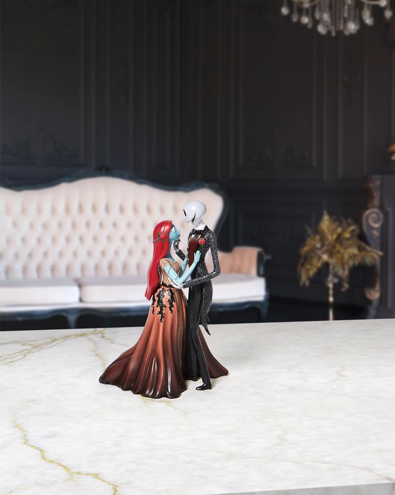 Nightmare Before Christmas Jack & Sally Embrace Figurine - 9.5