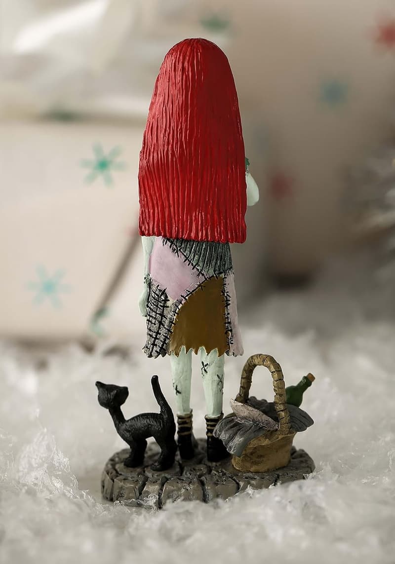 Sally's Date Night Figurine - 3.5 Inch Disney Nightmare Before Christmas