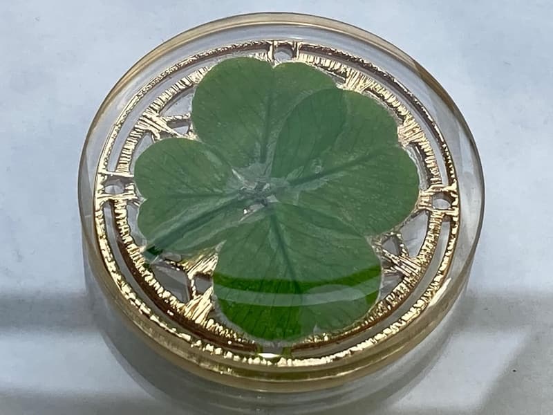 Good Luck Four Leaf Clover Pocket Token with Metal Ornament
