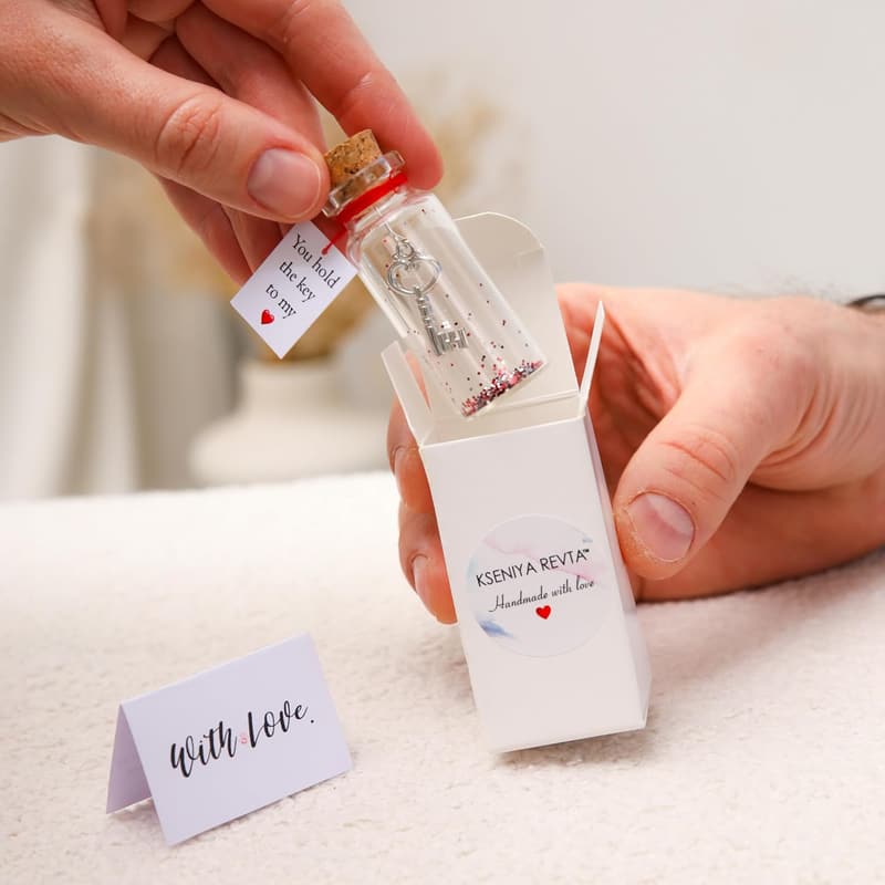Romantic Anniversary Message in Bottle Gift for Couples